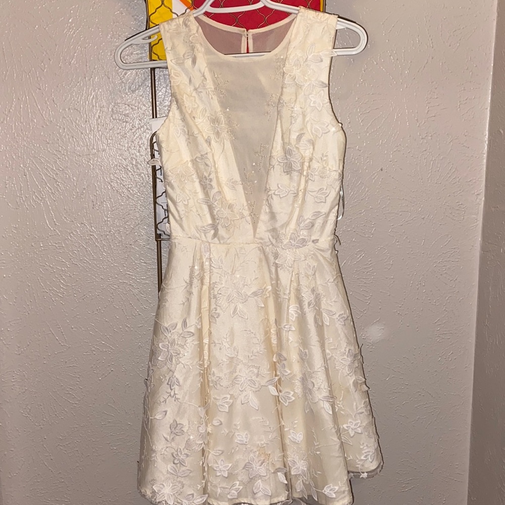 Chichi London appliqué lace dress